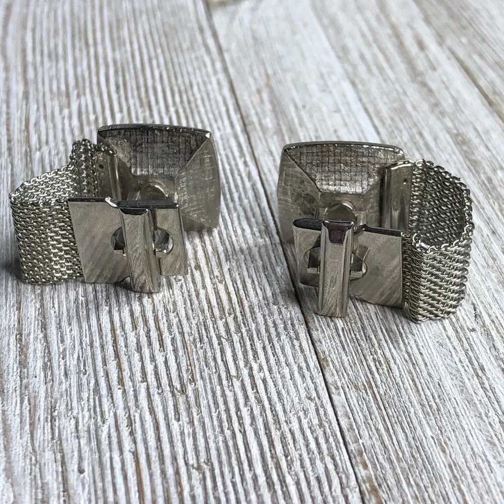 Vintage Wrap Around Faceted Cabochon Cuff Links